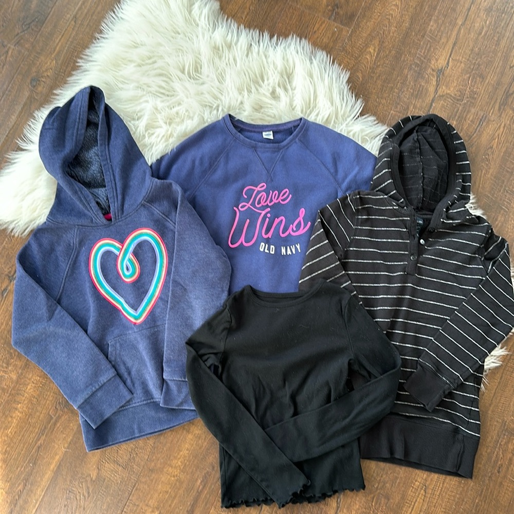 Lot of 4 girls long sleeve